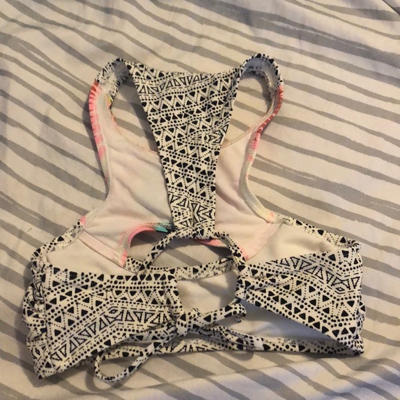 Black and White swimsuit - Picture 2 of 5